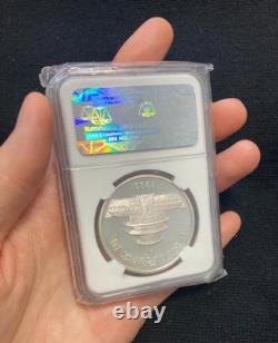 1983 Chine Panda Argent 10 Yuan 1oz NGC PF 69 Ultra Cameo