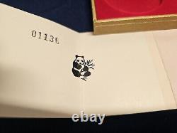 1984 CHINE ARGENT 10 YUAN PANDA PROOF W avec boîte de pièces et certificat d'authenticité - UNE TROUVAILLE MAGNIFIQUE