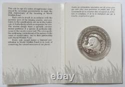 1986 Chine argent 5 yuans Fonds mondial pour la nature WWF panda preuve dans son support avec certificat d’authenticité