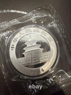 2004 Chine Panda 10 Yuan 1 oz pièce d'argent Panda, Très belle pièce