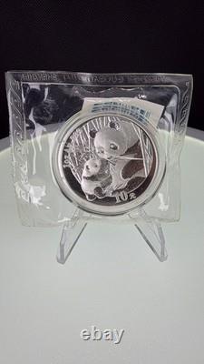 2005 CHINE 10 Yuan 1 oz Pièce en Argent Panda Vient dans l'Emballage d'Origine de la Monnaie (Rayure)