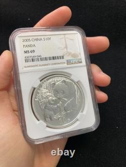 2005 Chine Panda Argent 10 Yuan 1 oz NGC MS 69