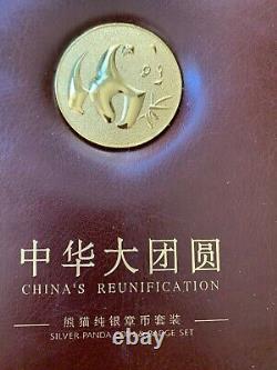COIN DE RÉUNIFICATION DE LA CHINE PANDA + ENSEMBLE D'INSIGNES ARGENT lot de 3 unités