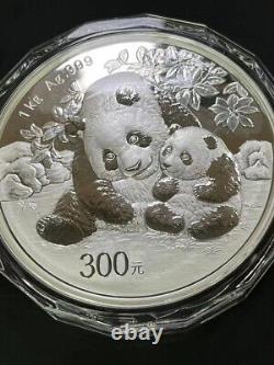 Chine 2024 panda 300Yuan 1000g panda pièce de monnaie en argent commémorative avec boîte et COA, 1kg