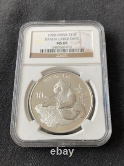 Panda en Argent de Chine 1998 Grande Date 10 Yuan NGC MS 69