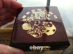 Peuple de Chine 1989 Fonds Save The Children Pièce en argent Panda 5 Yuan dans une boîte en bois