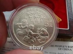 Peuple de Chine 1989 Fonds Save The Children Pièce en argent Panda 5 Yuan dans une boîte en bois
