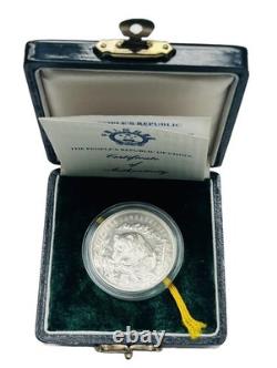Pièce BU en argent 900 de 5 yuans Chine 1986 vintage, Panda géant 22,22 g, avec étui et certificat d’authenticité
