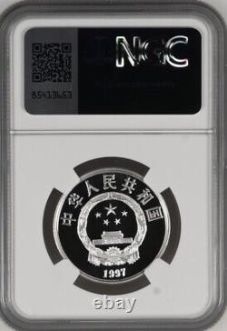 Pièce d'argent Panda du Fonds pour la Faune de Chine NGC PF70 1997 15g 3 Yuan