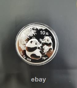 Pièce de Panda en argent de 1 once de 2006 de Chine 10 yuans dans une capsule de menthe avec certificat