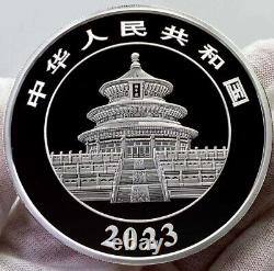 Pièce de panda en argent de Chine 2023 de 150g (150 grammes)